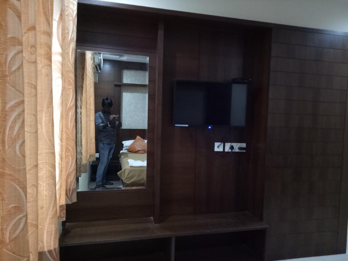 Hotel Deccan Park Hyderabad Exterior photo